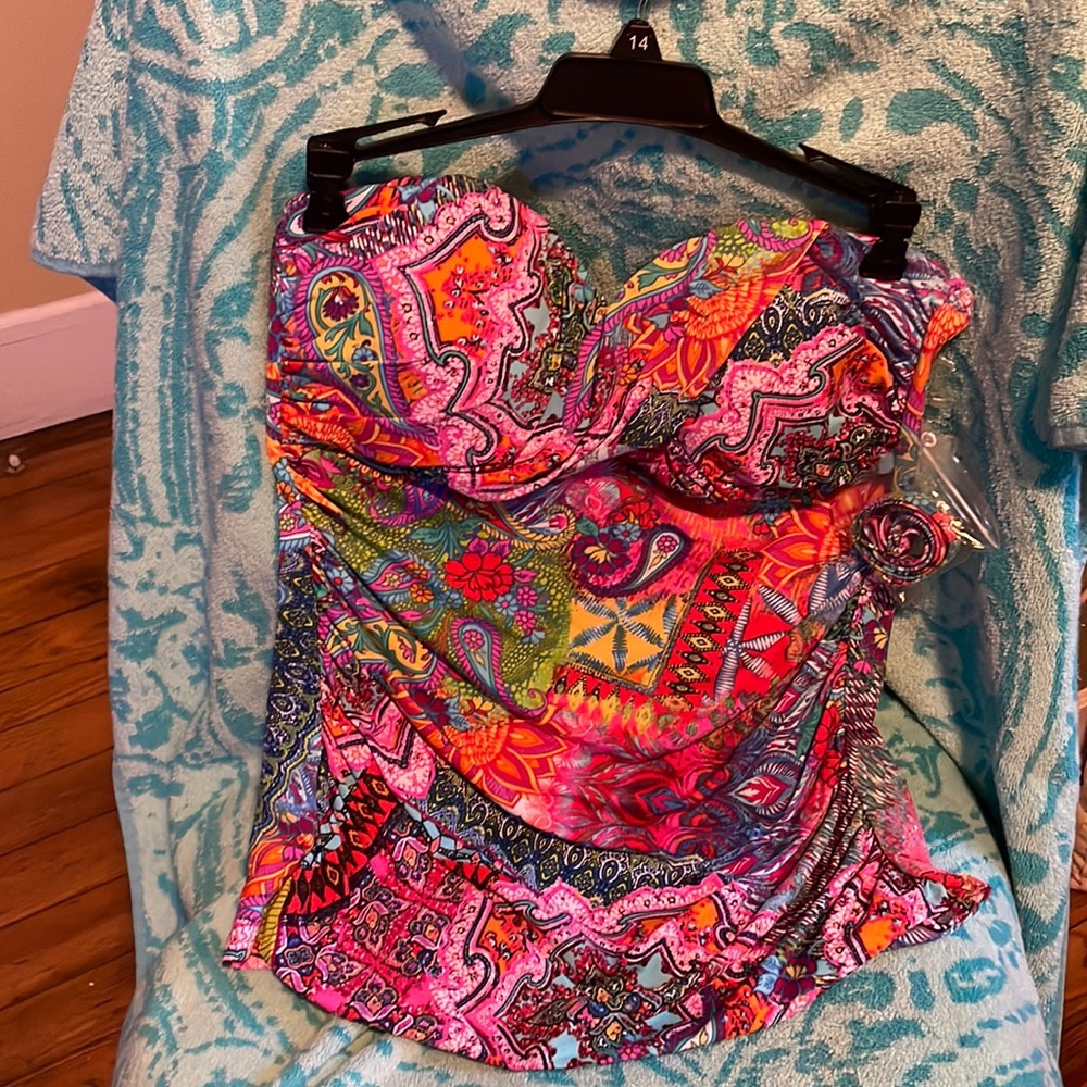 Bandeau tankini swim top